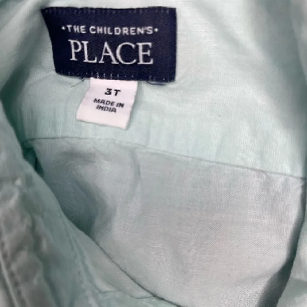 Carter’s Button Down Shirt pastel Green and OshKosh B’gosh Jeans Size 3T